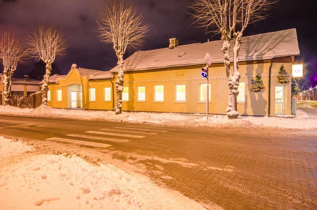 Veldzes Nams Hotel Ventspils Eksteriør billede